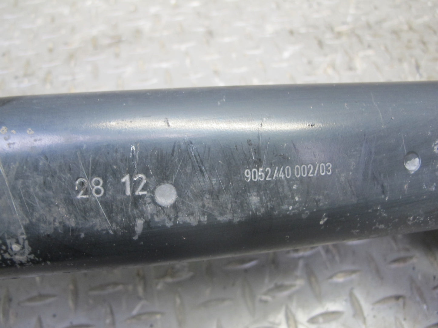 2011-2014 Porsche Cayenne 958 Transmission Support Mount Bracket Carrier