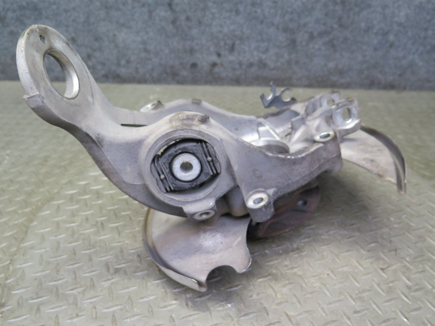 09-16 Audi A5 S5 AWD Rear Left Spindle Knuckle Wheel Hub Bearing 101K Miles OEM