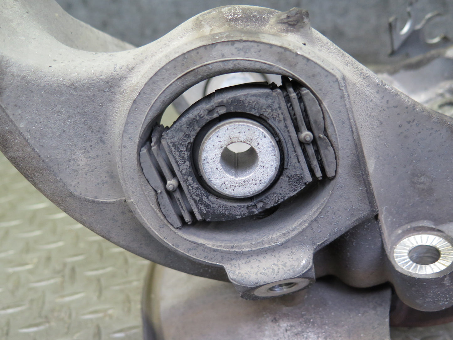 09-16 Audi A5 S5 AWD Rear Left Spindle Knuckle Wheel Hub Bearing 101K Miles OEM