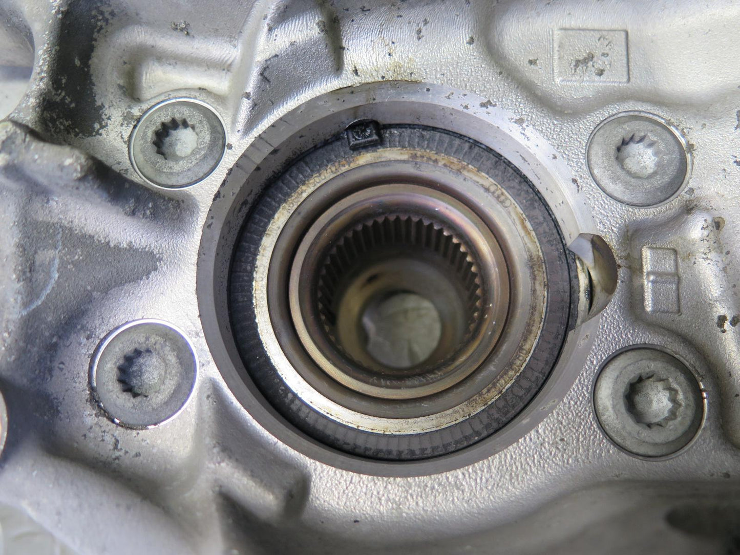 09-16 Audi A5 S5 AWD Rear Right Spindle Knuckle Wheel Hub Bearing 101K Miles OEM