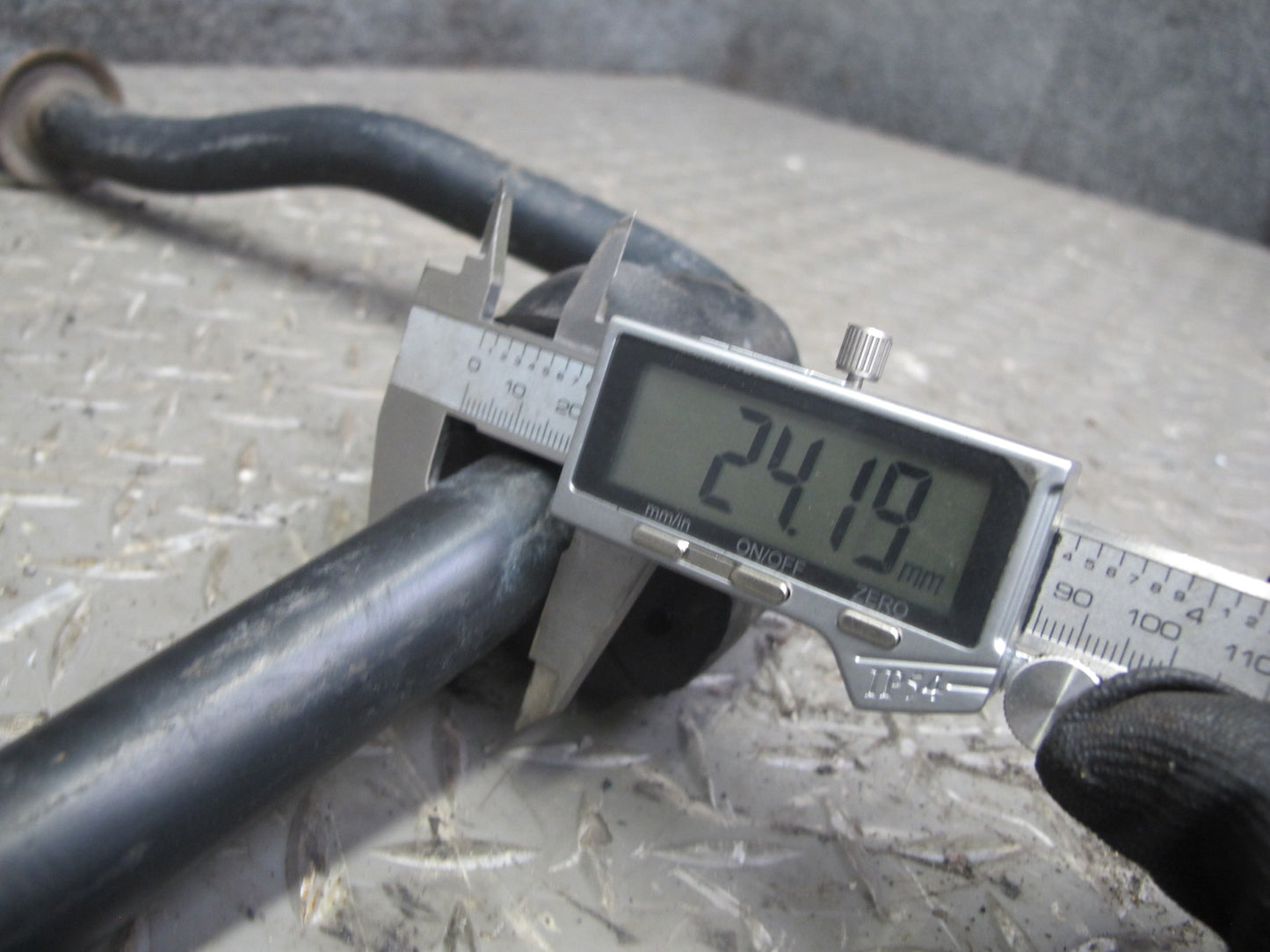 75-85 Mercedes W123 Sedan Front & Rear Anti Roll Stabilizer Sway Bar Set OEM