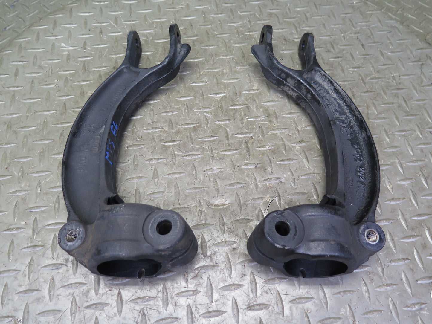 08-17 Audi 8T A5 S5 Set of 2 Front Left & Right Suspension Strut Fork 101K OEM