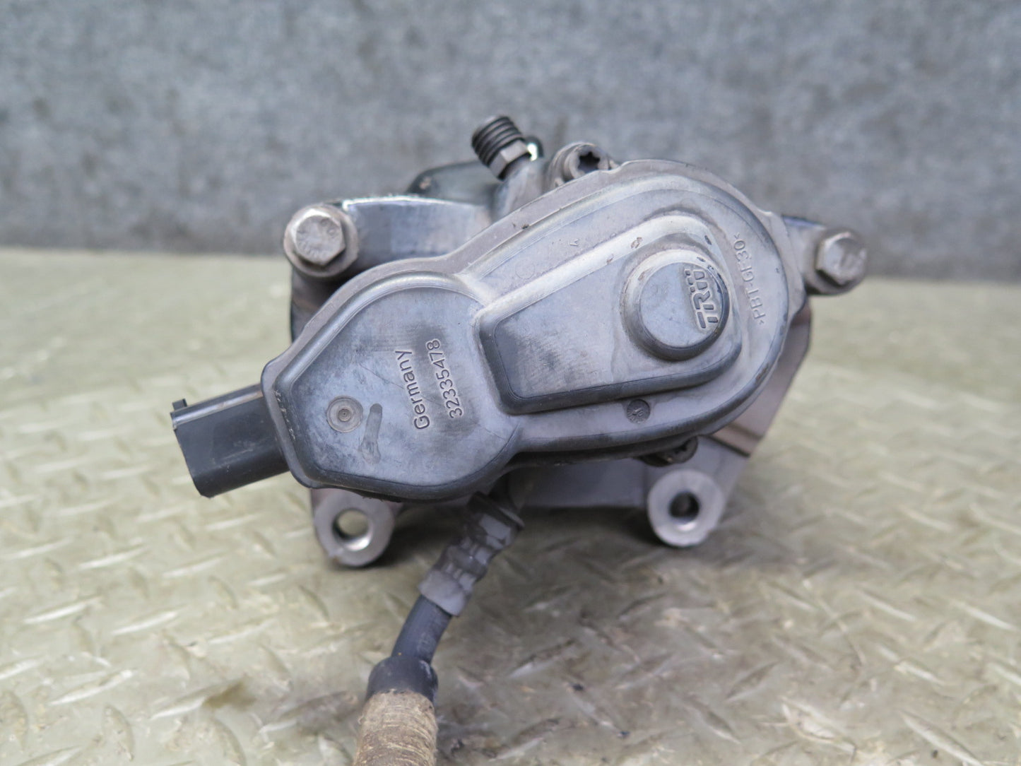 08-12 Audi B8 S5 4.2L AWD Set of 2 Rear Left & Right Brake Caliper 101K Mile OEM