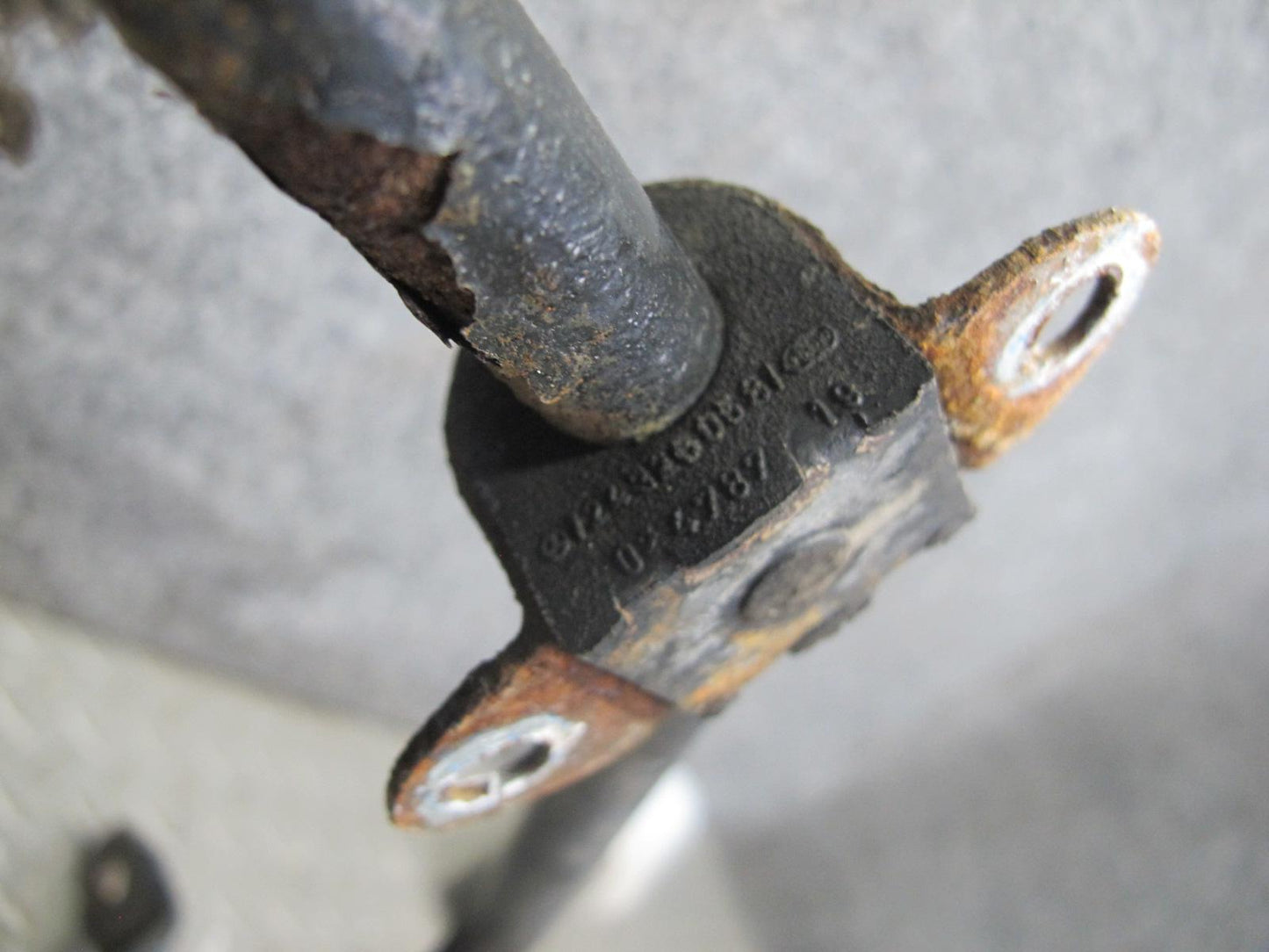 93-95 Mercedes W124 Sedan Front & Rear Anti Roll Stabilizer Sway Bar Set OEM