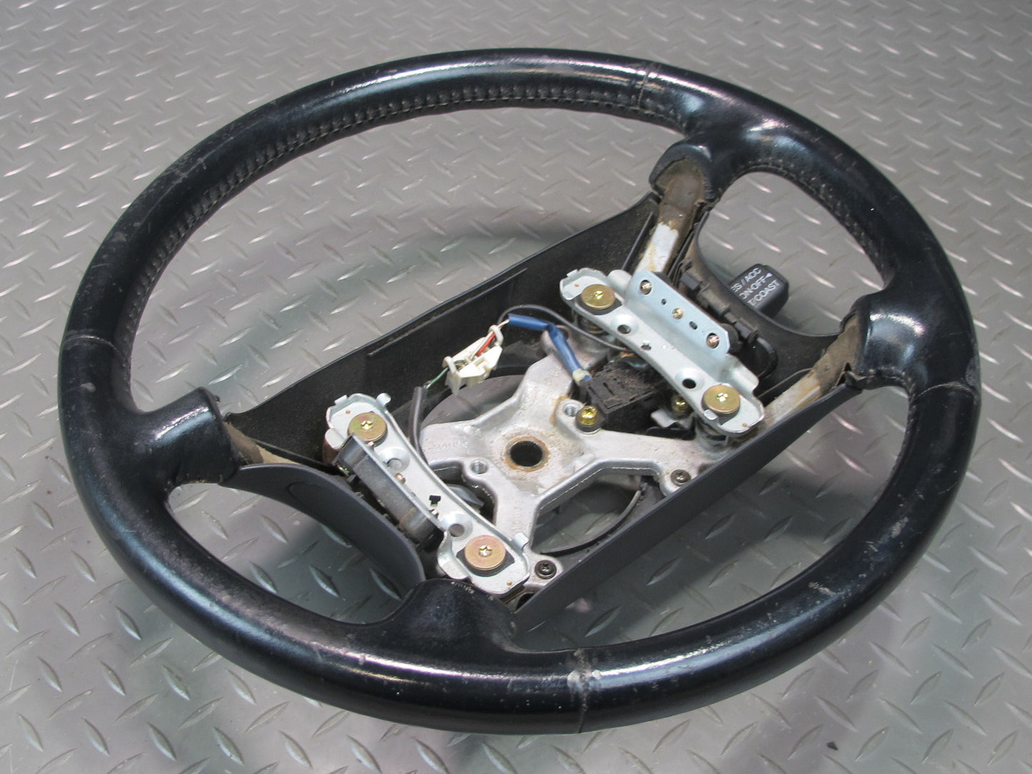 97-98 Lexus JZZ31L SC400 SC300 Leather Steering w Cruise Switch Black OEM