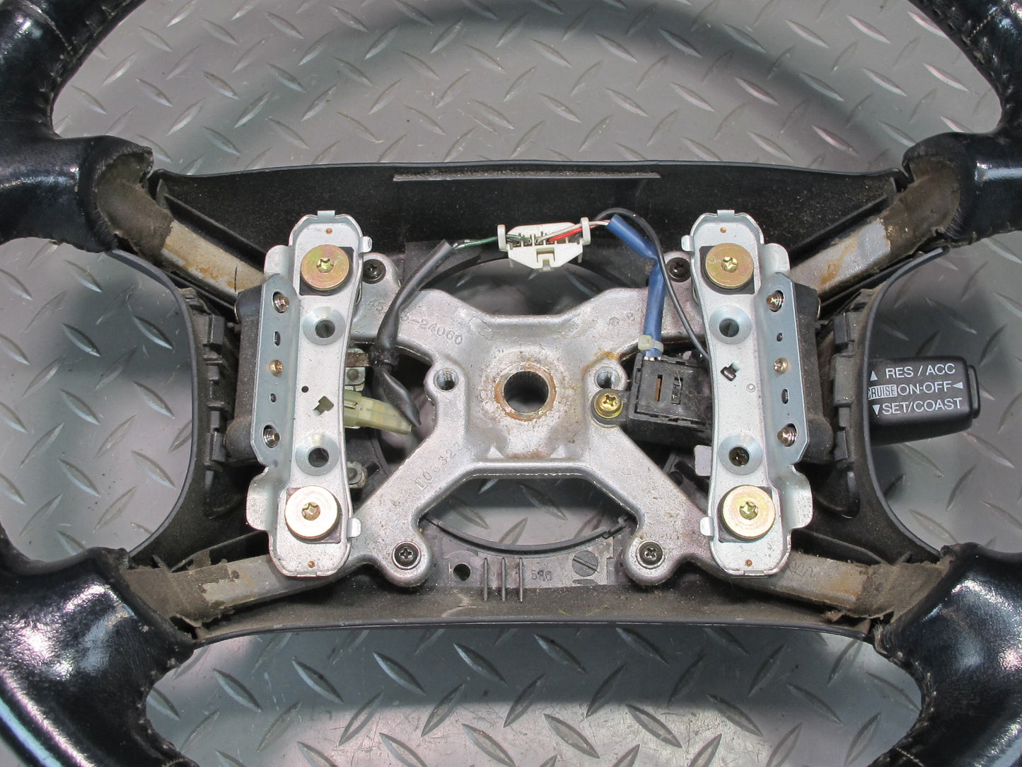 97-98 Lexus JZZ31L SC400 SC300 Leather Steering w Cruise Switch Black OEM