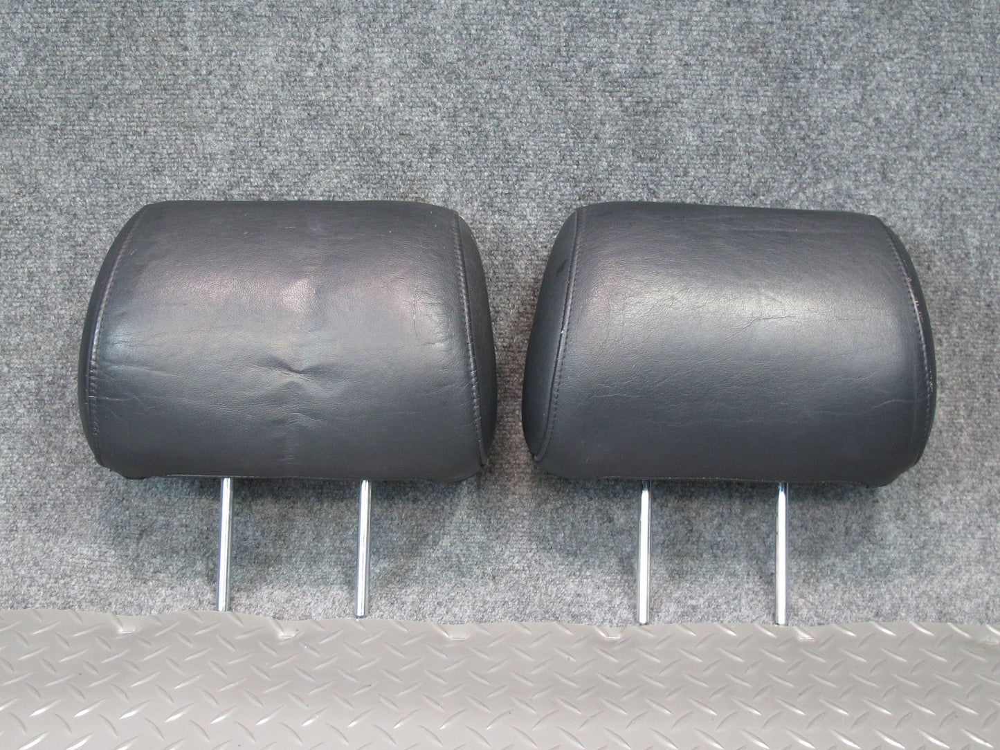 92-98 Lexus JZZ31L SC400 SC300 Set of 2 Front Seat Leather Headrest Black OEM