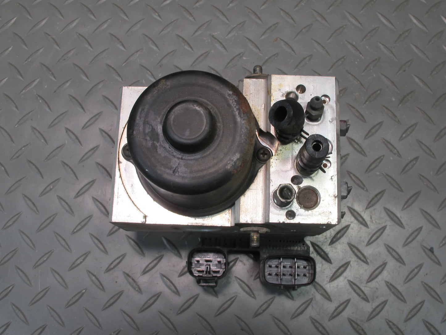 97-00 Lexus JZZ31L SC400 SC300 Anti Lock Brake ABS Pump Module OEM