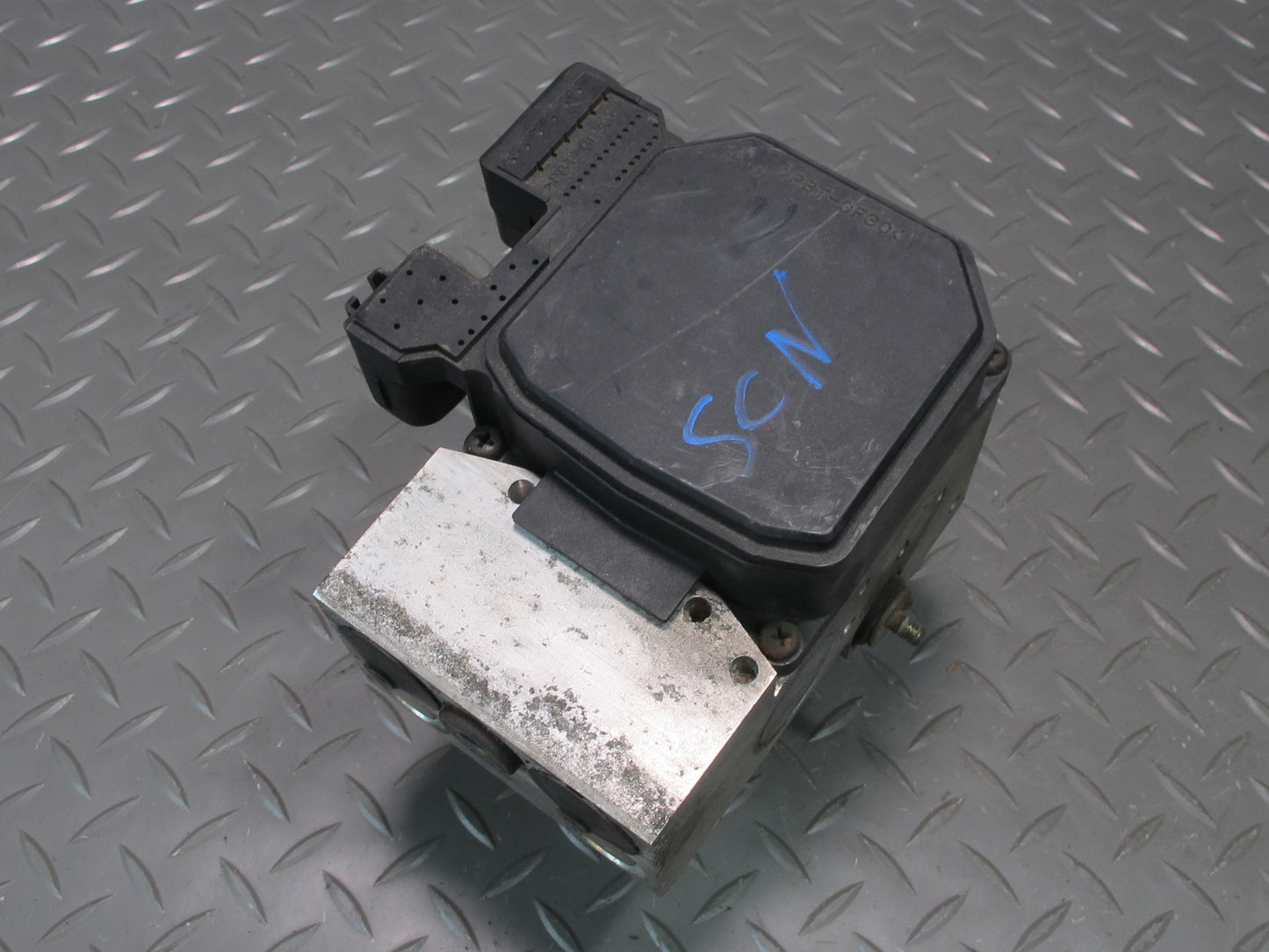 97-00 Lexus JZZ31L SC400 SC300 Anti Lock Brake ABS Pump Module OEM