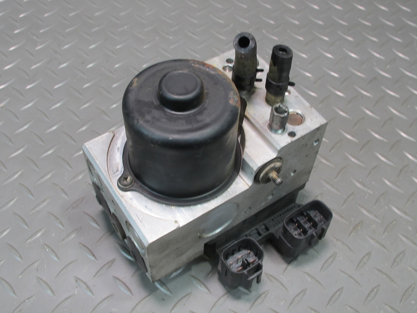 97-00 Lexus JZZ31L SC400 SC300 Anti Lock Brake ABS Pump Module OEM