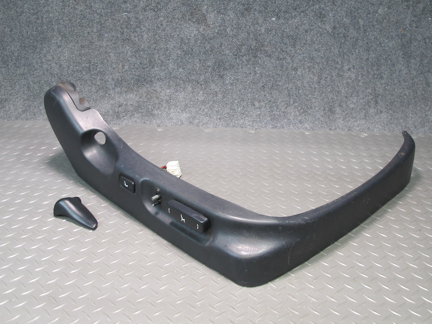 95-00 Lexus JZZ31L SC400 SC300 Front Right Seat Lower Trim w Switches Black OEM
