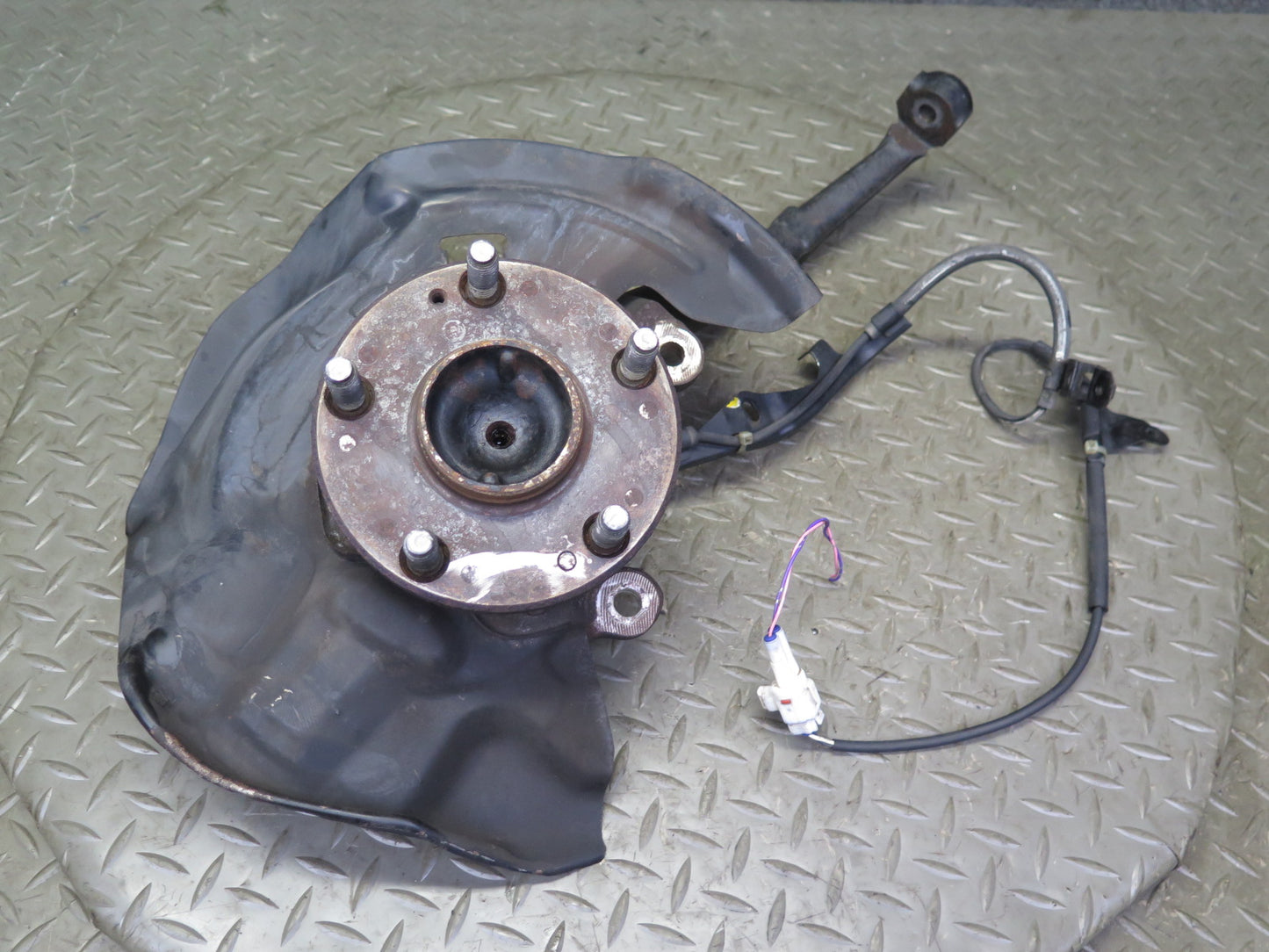 98-00 Lexus UCF20L LS400 Front Left Spindle Knuckle Wheel Hub Bearing 102K OEM