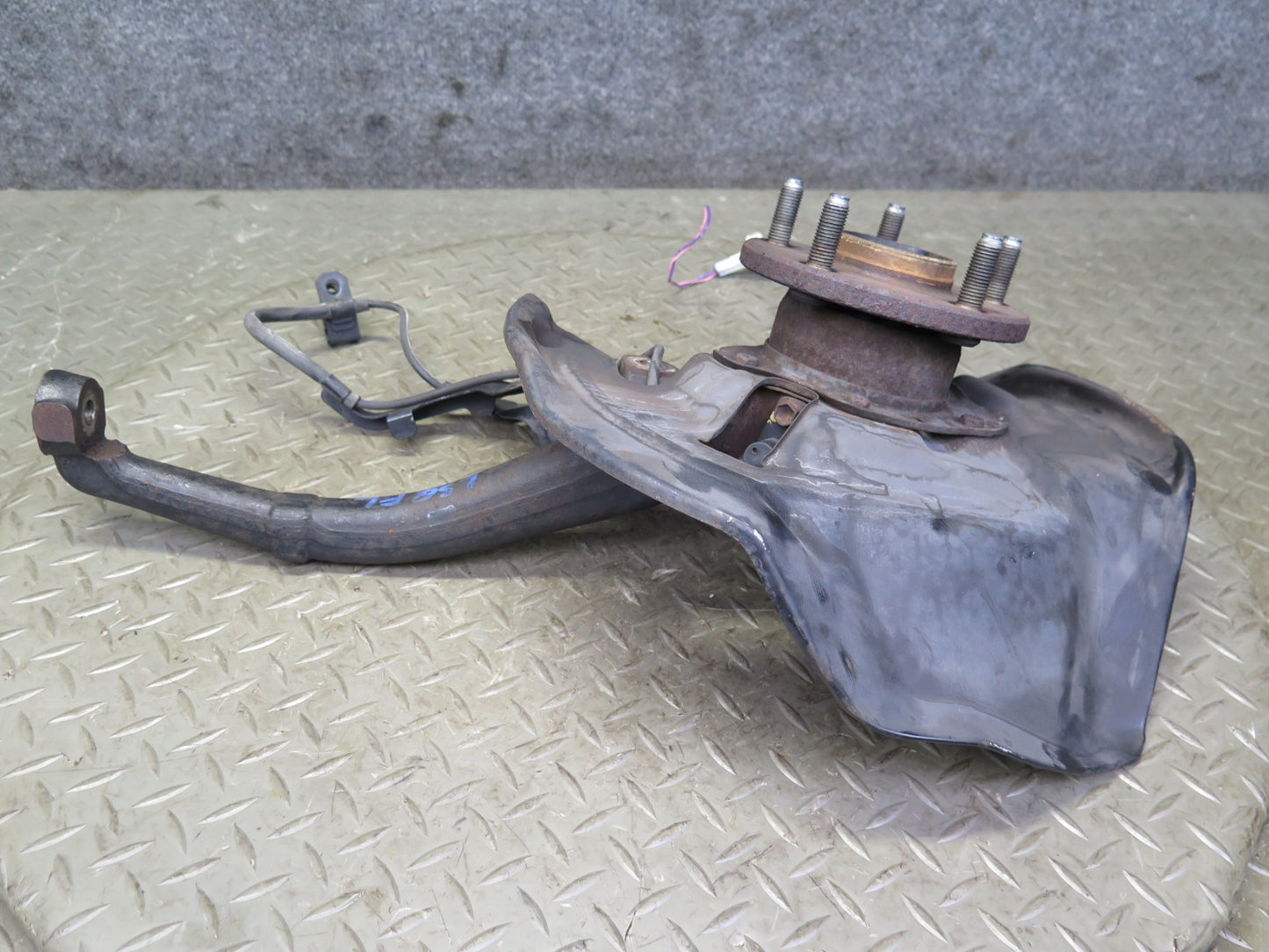 98-00 Lexus UCF20L LS400 Front Left Spindle Knuckle Wheel Hub Bearing 102K OEM