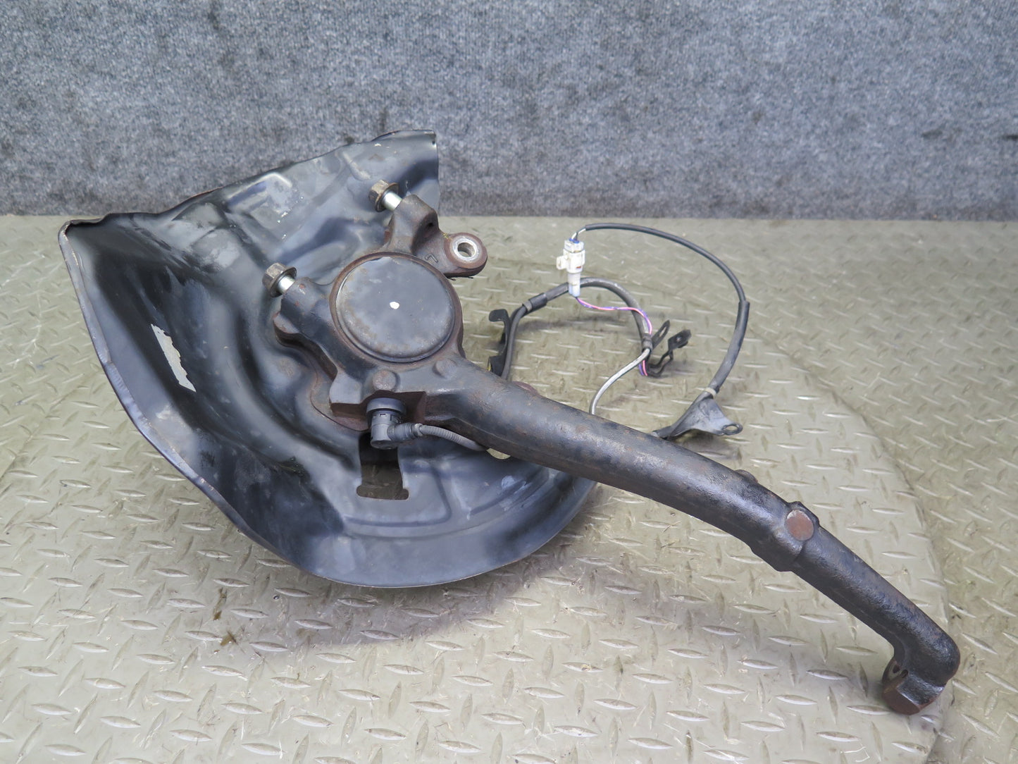 98-00 Lexus UCF20L LS400 Front Left Spindle Knuckle Wheel Hub Bearing 102K OEM