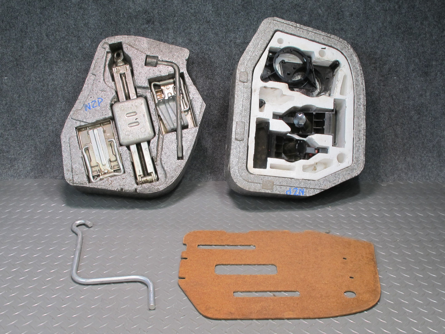 90-96 Nissan Z32 300ZX 2+2 Spare Tire Tool & Headlight Adjustment KIT w Foam Set