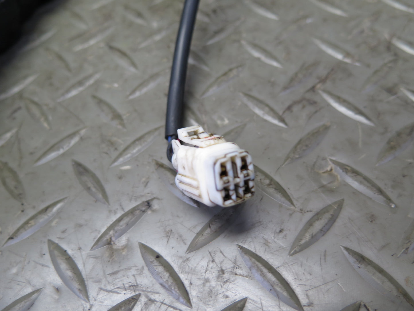 98-00 Lexus UCF20L LS400 Front Right Spindle Knuckle Wheel Hub Bearing 102K OEM