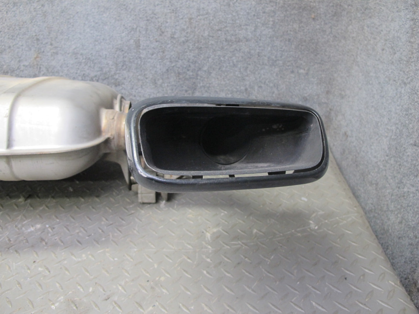 2011-2014 Porsche Cayenne S 958 4.8L NON Turbo Dual Exhaust Muffler W/ Tips