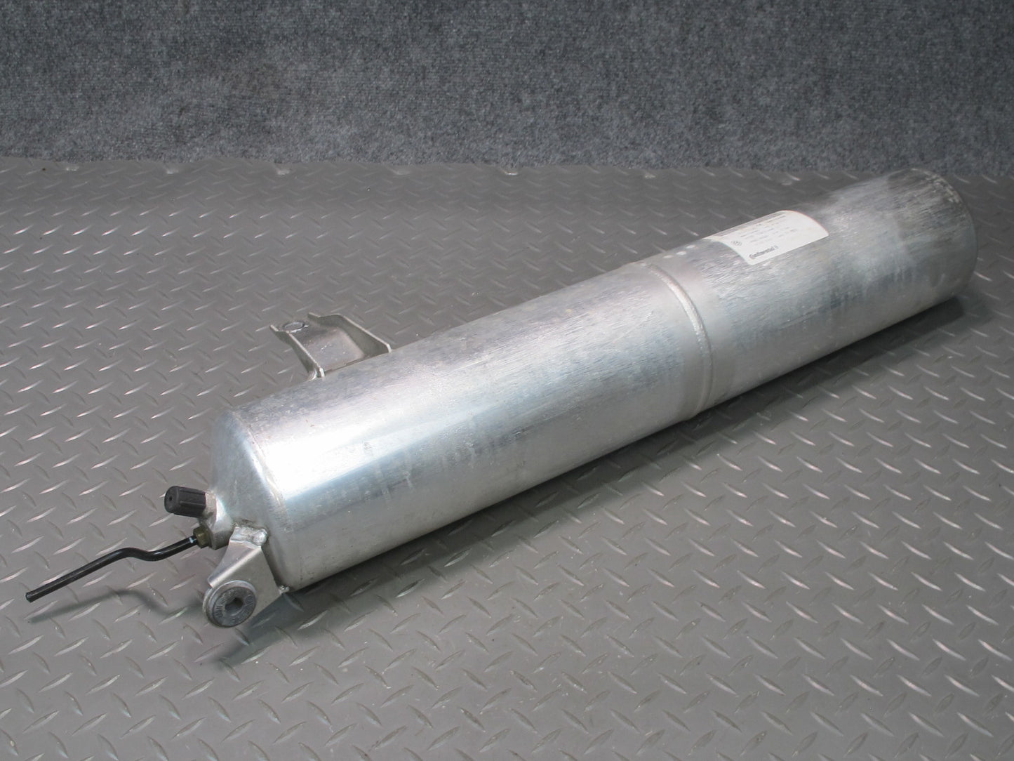 2011-2018 Porsche Cayenne 958 Air Suspension Tank Reservoir 7P0616201A