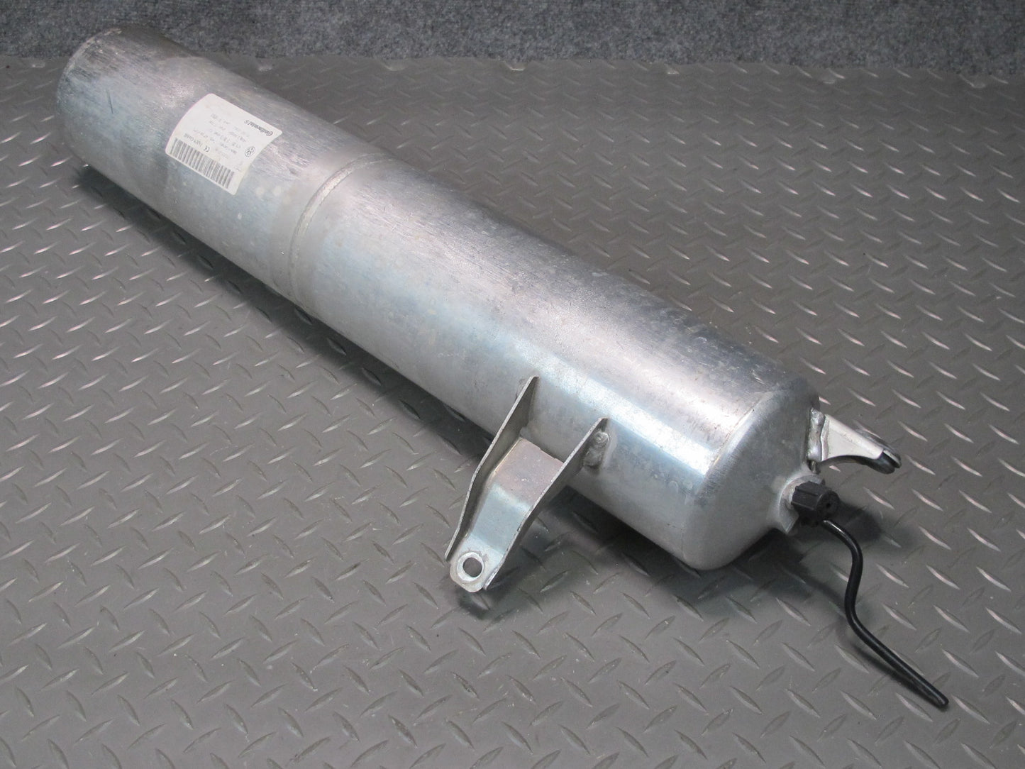 2011-2018 Porsche Cayenne 958 Air Suspension Tank Reservoir 7P0616201A