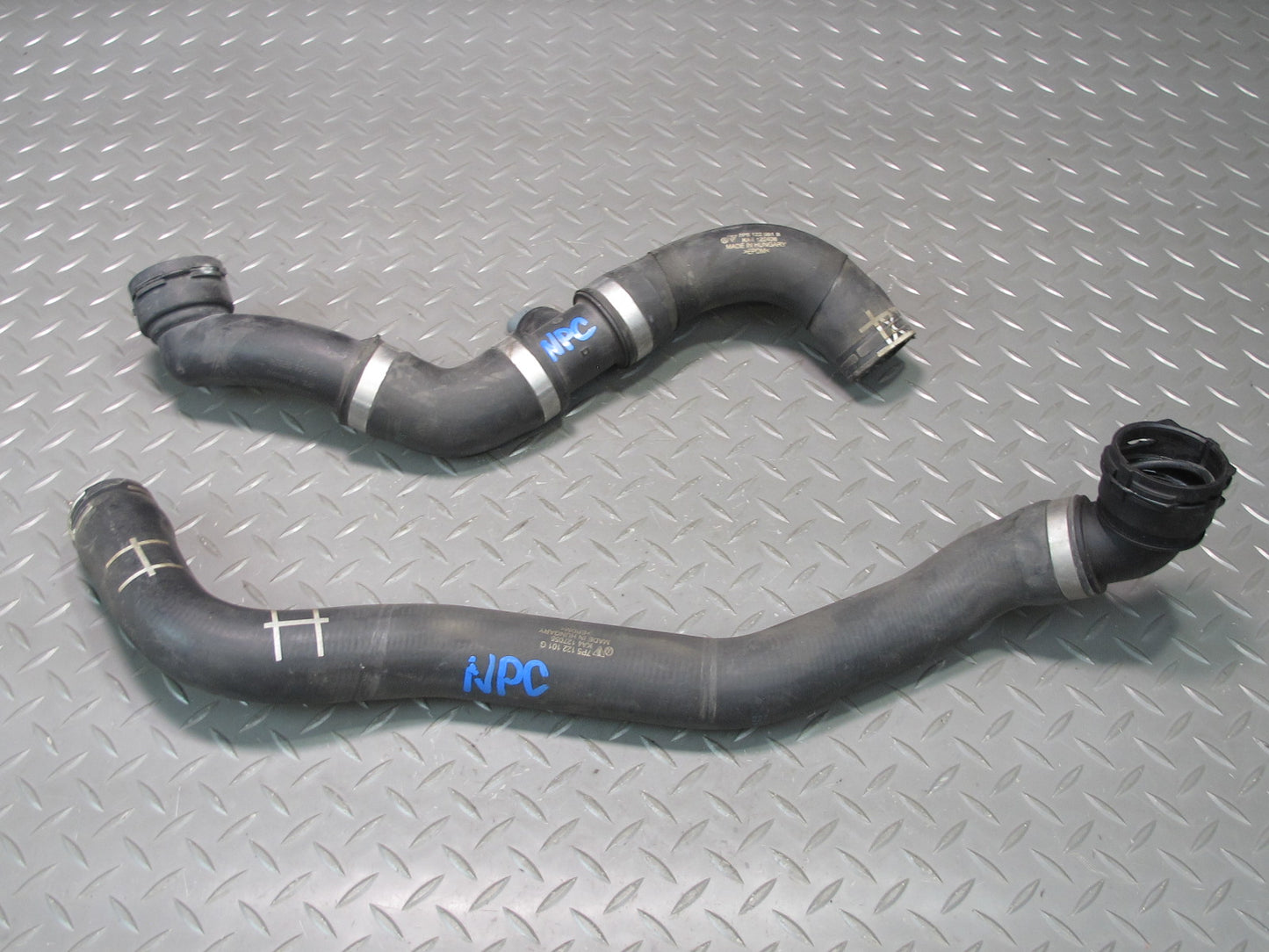 2011-2018 Porsche Cayenne 958 4.8L Lower Upper Radiator Coolant Hose Pipe Set