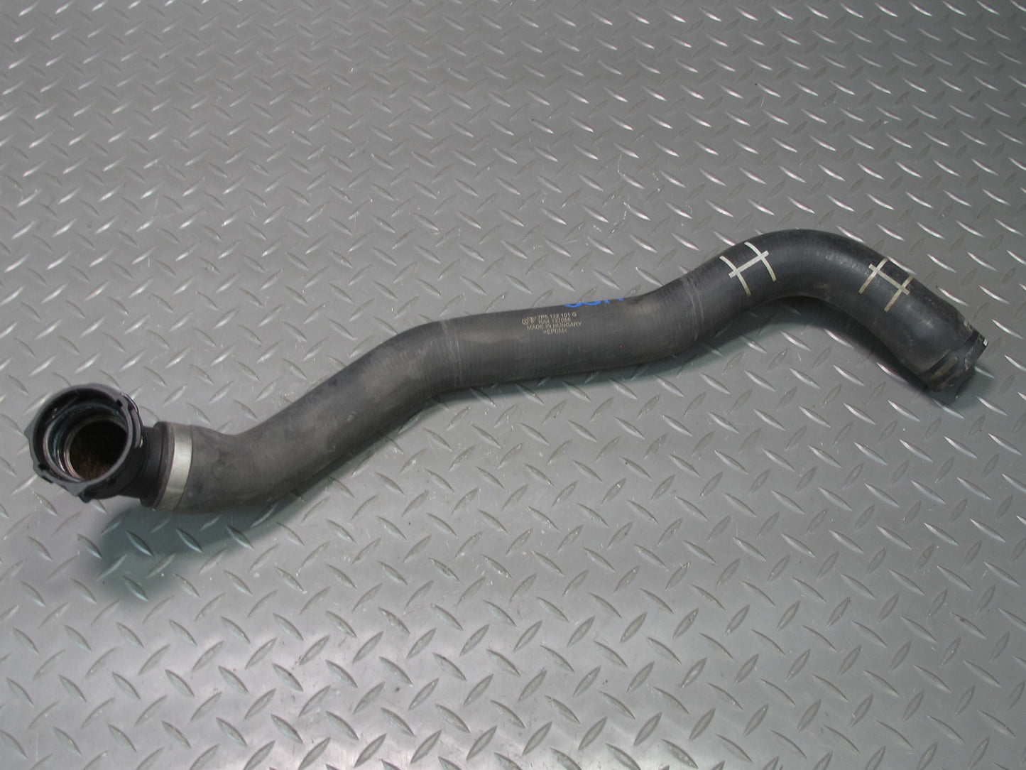 2011-2018 Porsche Cayenne 958 4.8L Lower Upper Radiator Coolant Hose Pipe Set