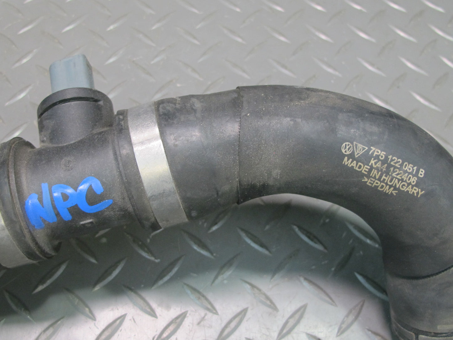 2011-2018 Porsche Cayenne 958 4.8L Lower Upper Radiator Coolant Hose Pipe Set