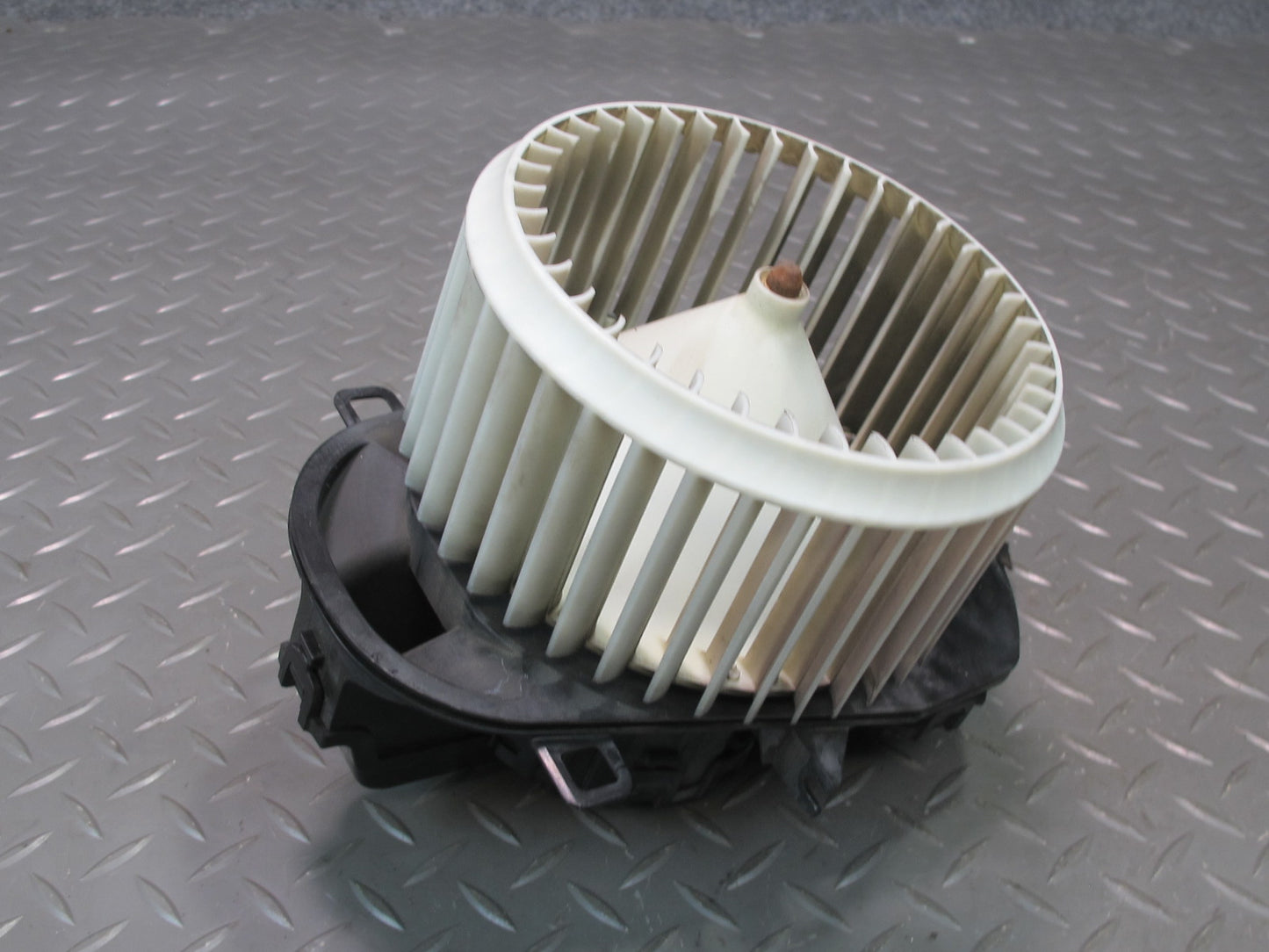 2011-2018 Porsche Cayenne 958 A/C Heater Climate Blower Motor Fan