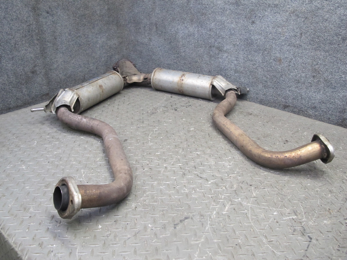 92-97 Lexus UZZ30L SC400 Rear Exhaust Pipe Resonator OEM