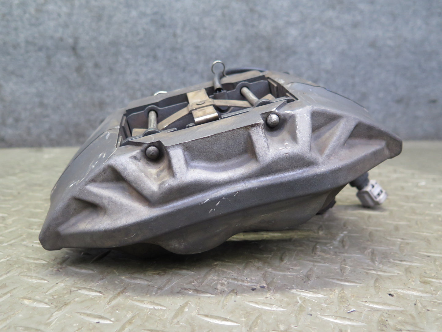 95-00 Lexus UCF20L LS400 Set of 2 Front Left Right Brake Caliper Sumitomo OEM