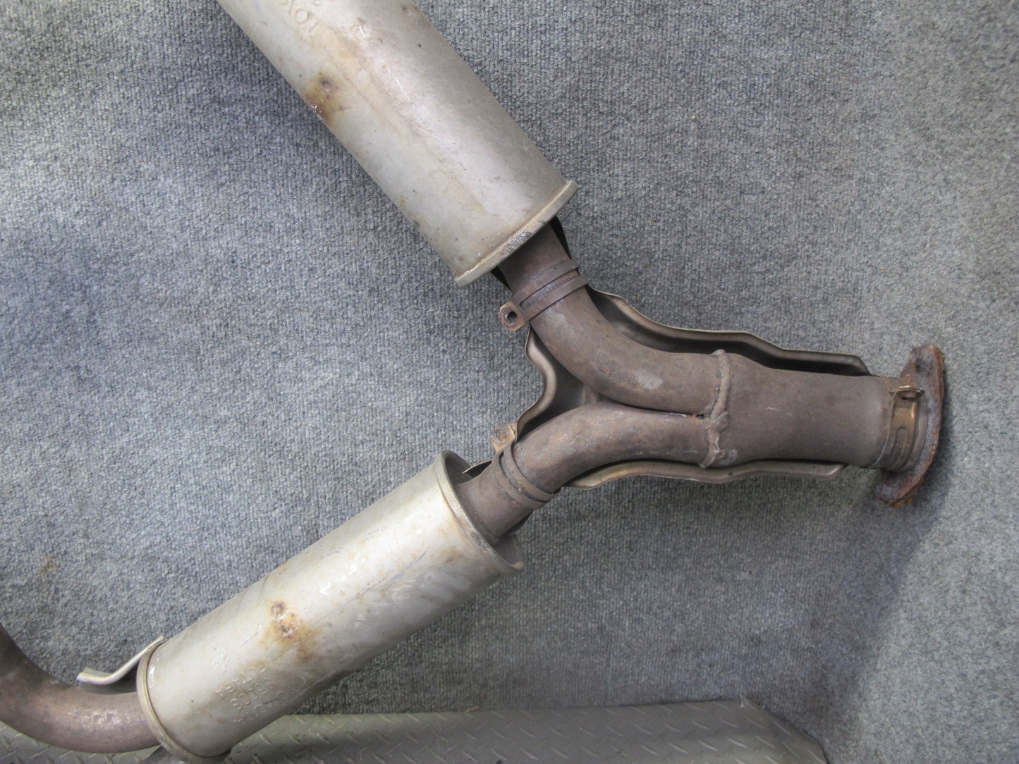 92-97 Lexus UZZ30L SC400 Rear Exhaust Pipe Resonator OEM