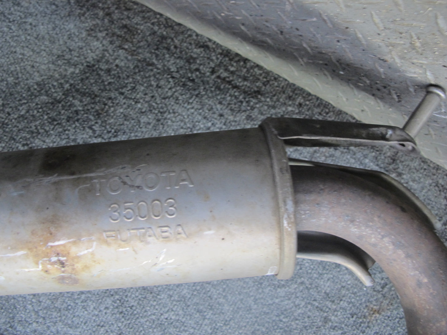 92-97 Lexus UZZ30L SC400 Rear Exhaust Pipe Resonator OEM