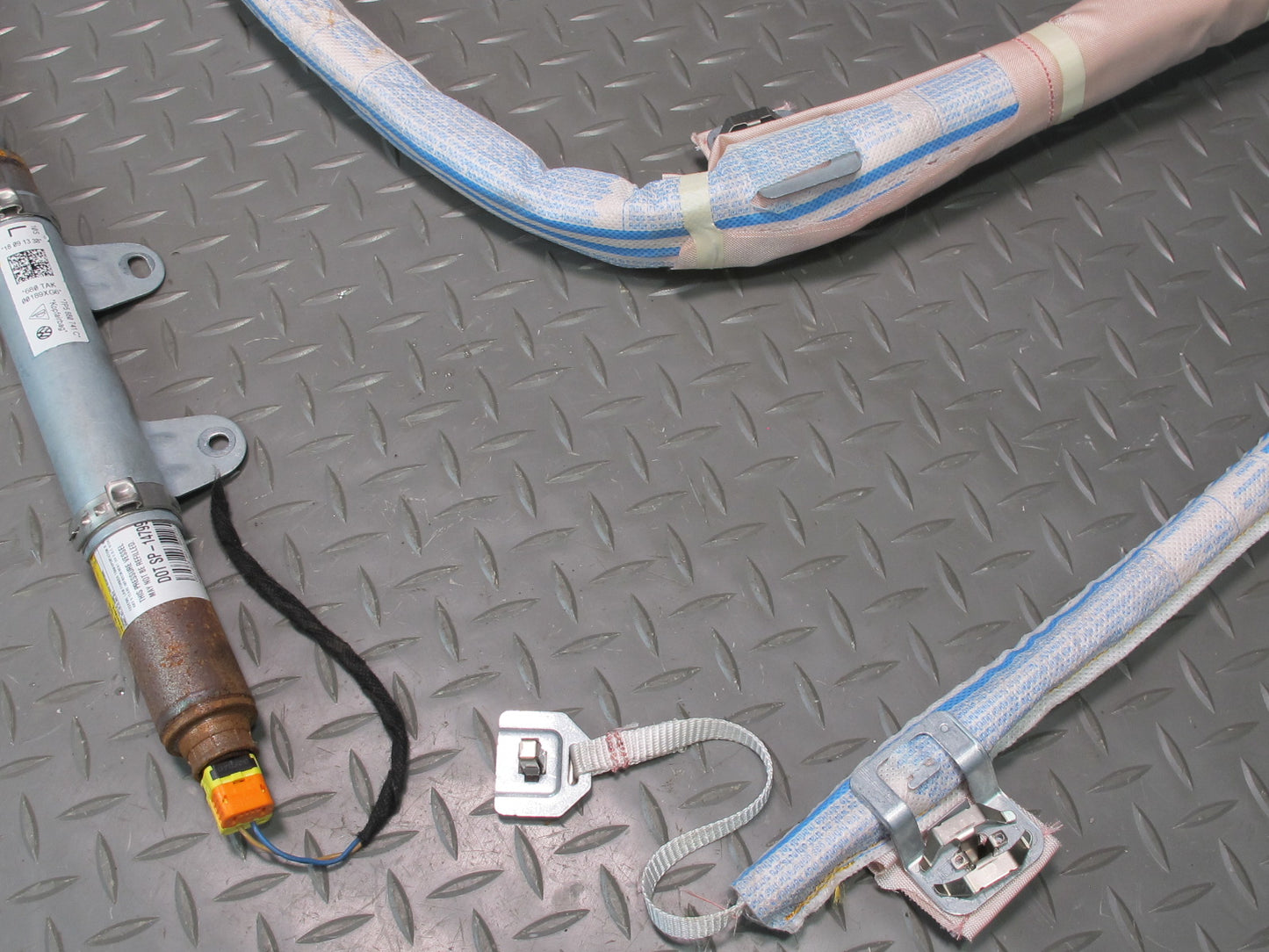 11-18 PORSCHE CAYENNE LEFT DRIVER SIDE ROOF SRS AIRBAG 7P5880741C OEM