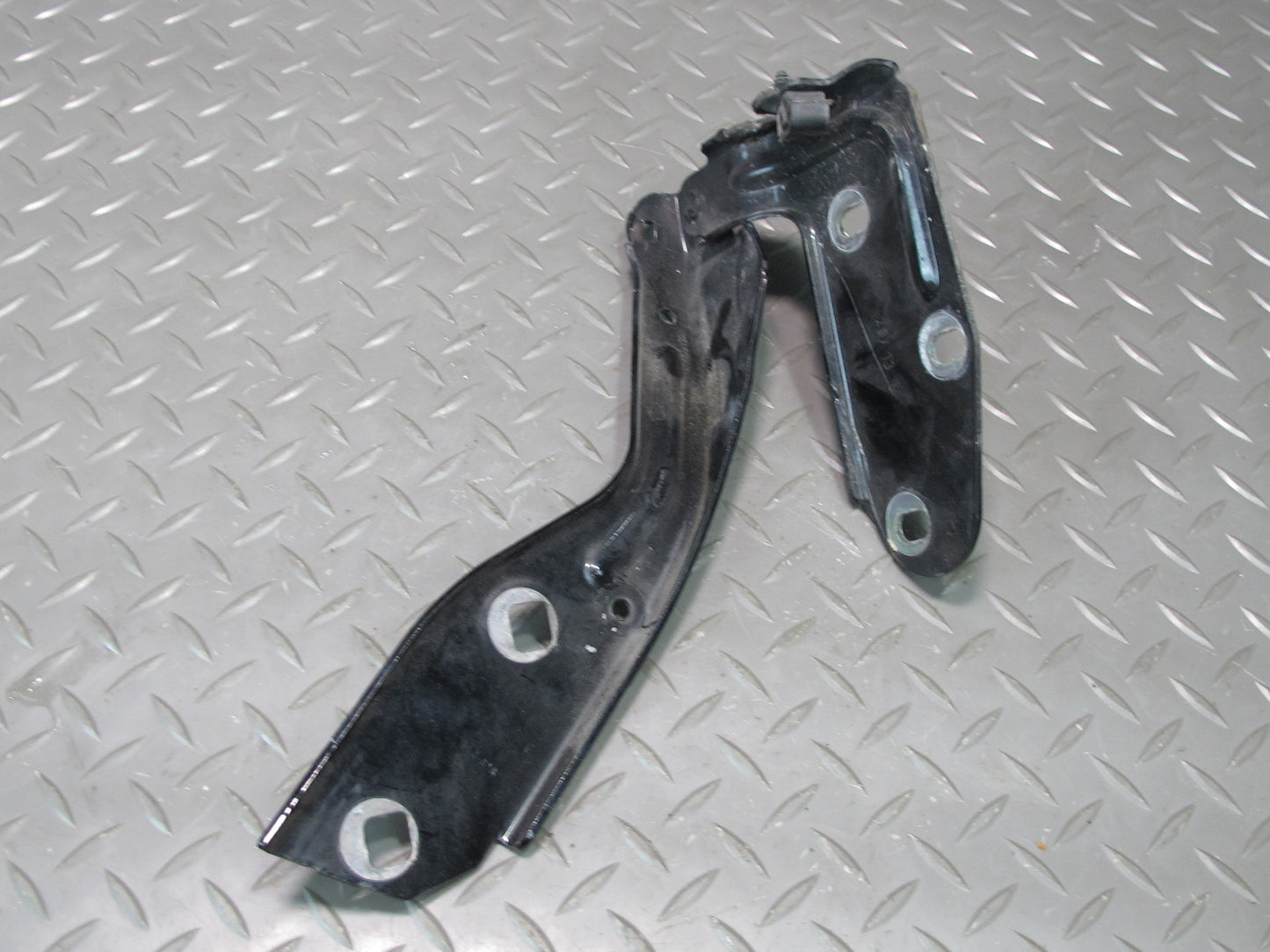 2011-2014 Porsche Cayenne 958 Front Left & Right Hood Hinge Set of 2