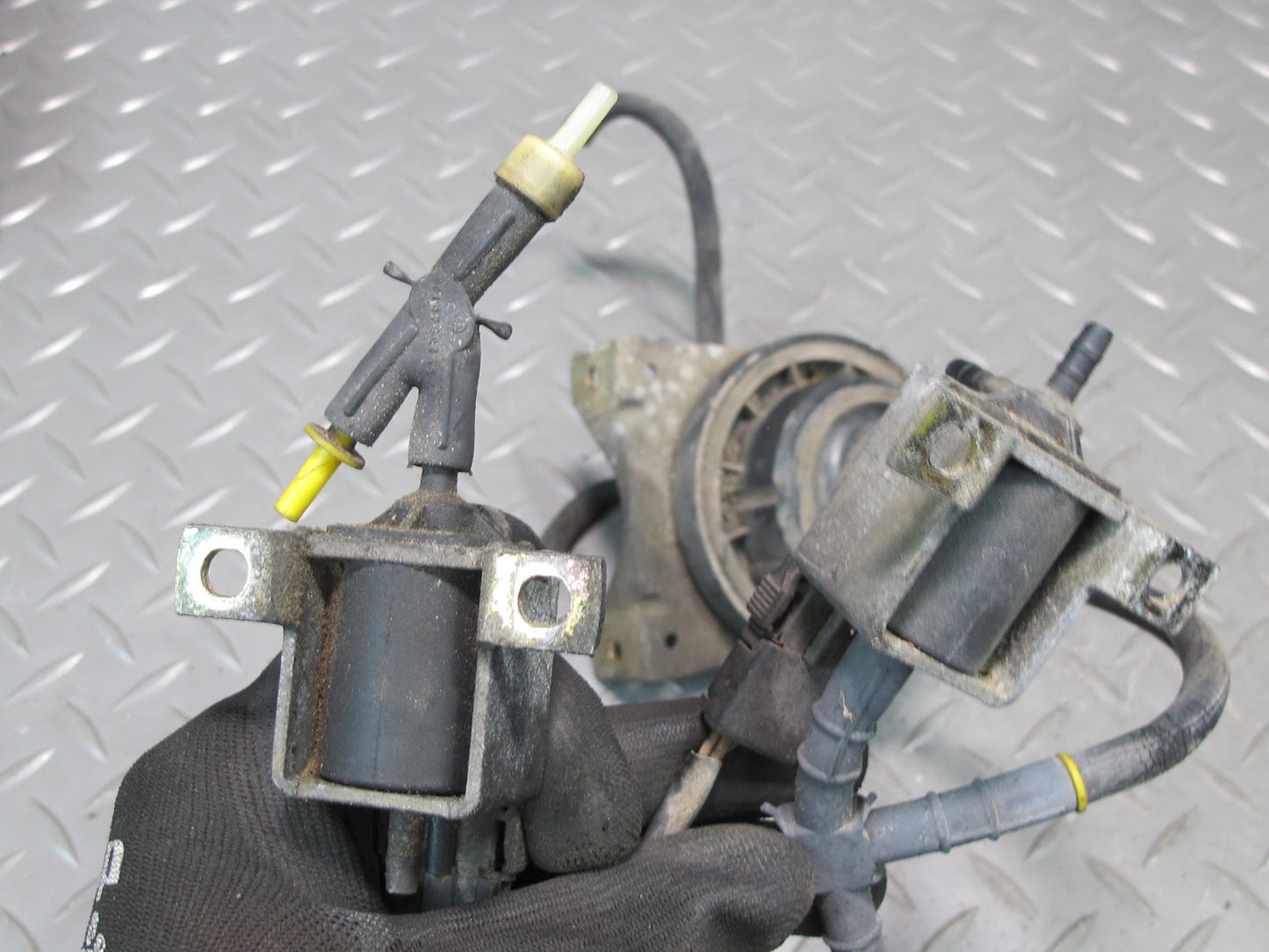 93-95 Mercedes W124 300D OM606 Set of 3 Vacuum Solenoid Valve & Converter OEM