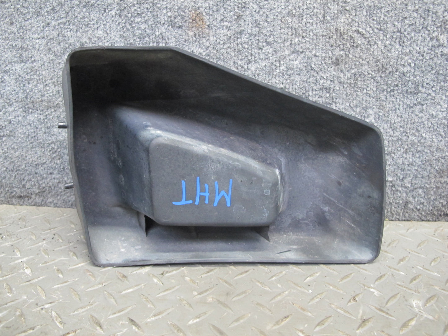 2003-2009 Hummer H2 Front Left Driver Side Bumper Extension END Cap Cover