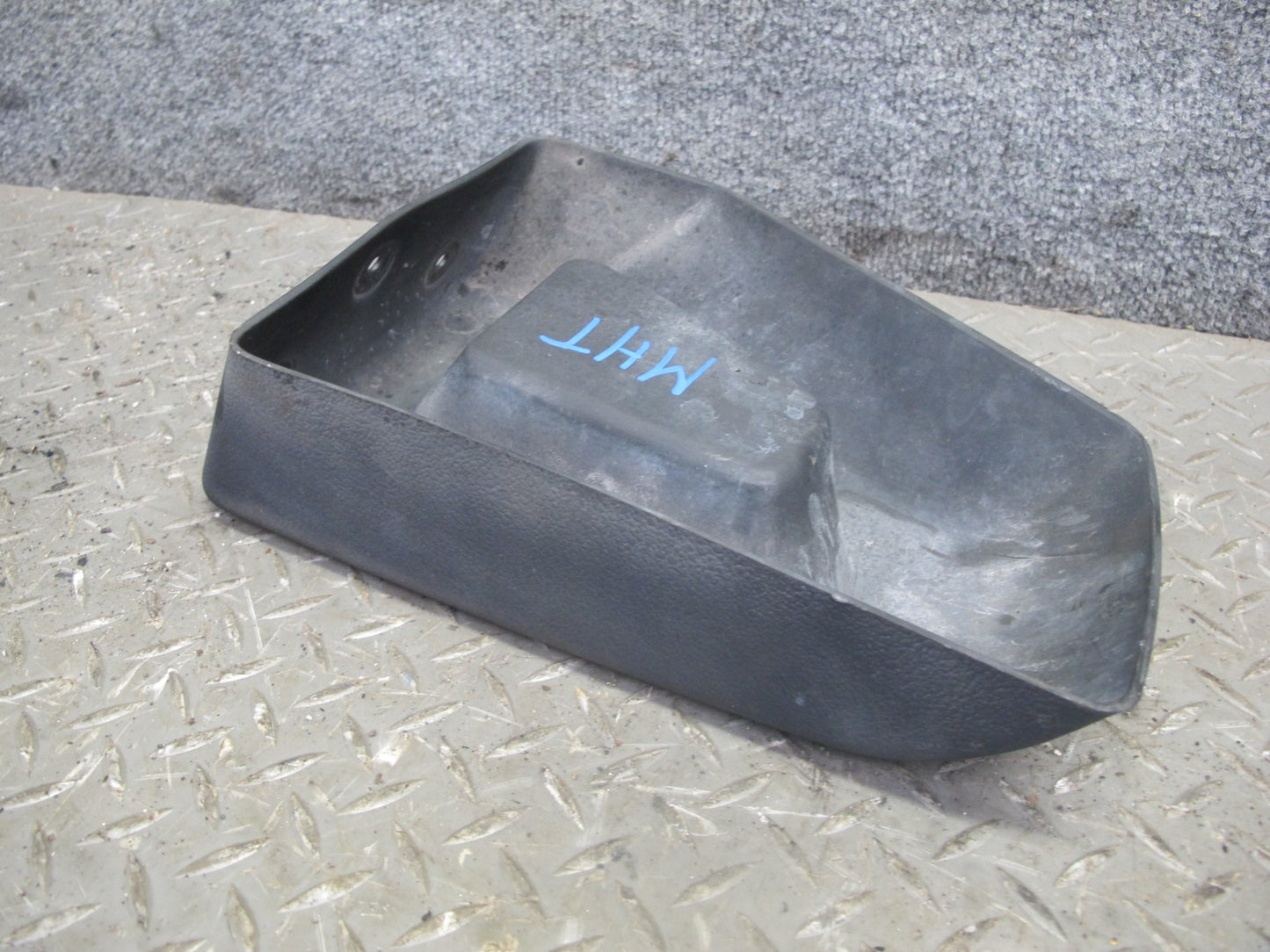 2003-2009 Hummer H2 Front Left Driver Side Bumper Extension END Cap Cover