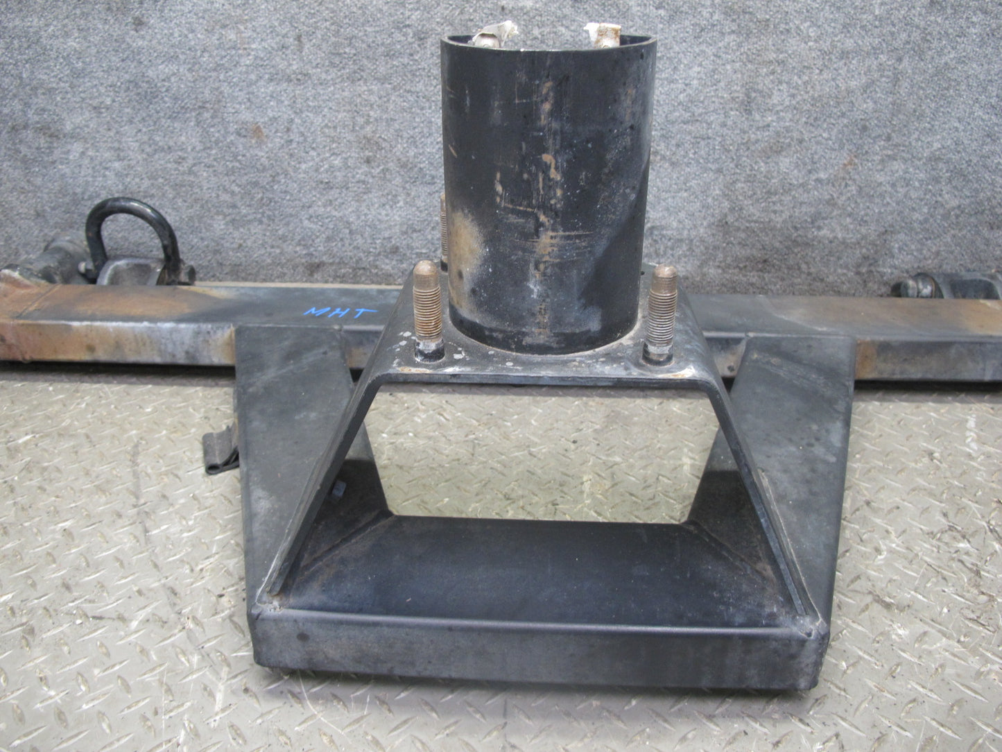 2003-2009 Hummer H2 Rear Trunk Spare Wheel Tire Carrier Holder Bracket