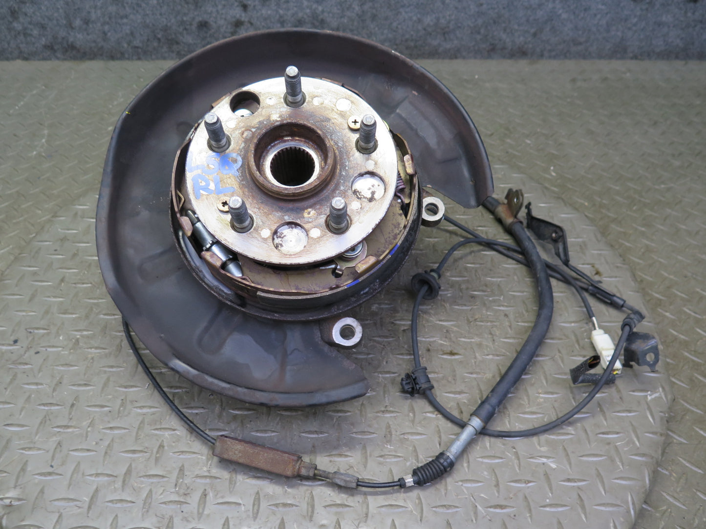 98-00 Lexus UCF20L LS400 Rear Left Spindle Knuckle Wheel Hub Bearing 102K OEM