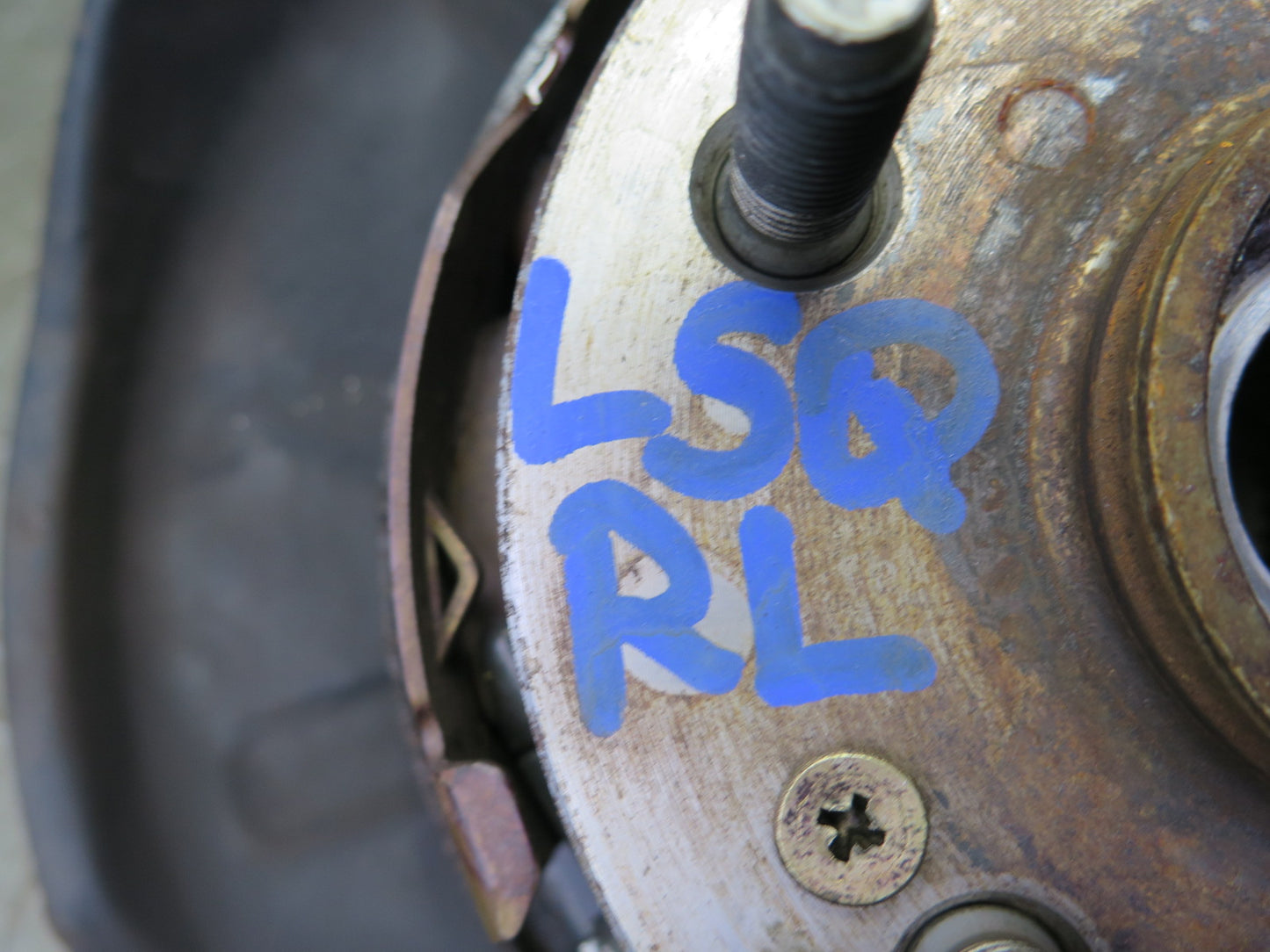 98-00 Lexus UCF20L LS400 Rear Left Spindle Knuckle Wheel Hub Bearing 102K OEM