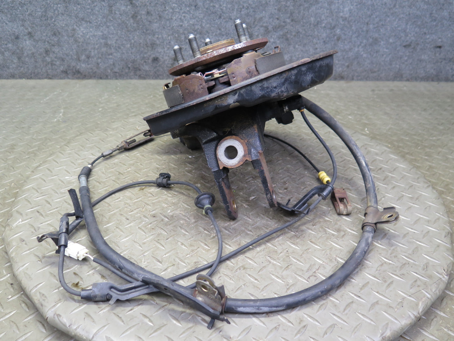 98-00 Lexus UCF20L LS400 Rear Left Spindle Knuckle Wheel Hub Bearing 102K OEM