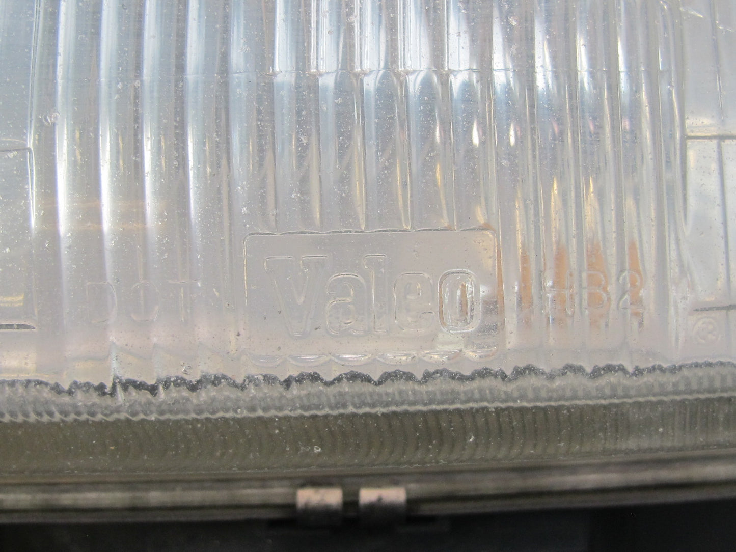 99-03 VW Eurovan T4 Front Left Halogen Headlight Lamp OEM