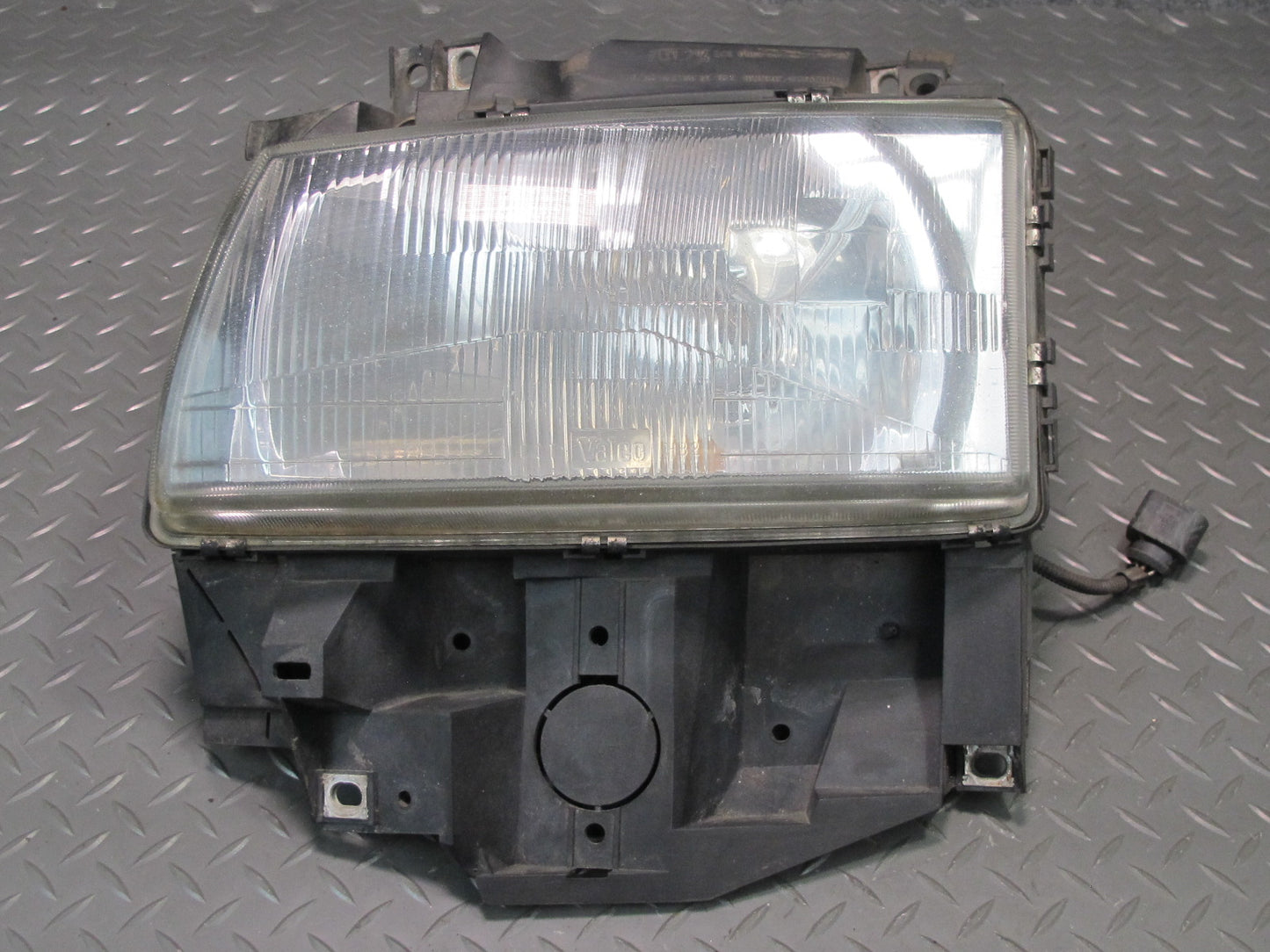 99-03 VW Eurovan T4 Front Left Halogen Headlight Lamp OEM
