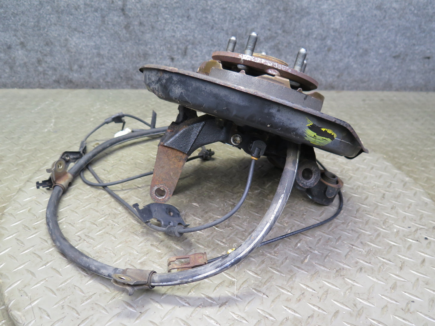 98-00 Lexus UCF20L LS400 Rear Left Spindle Knuckle Wheel Hub Bearing 102K OEM