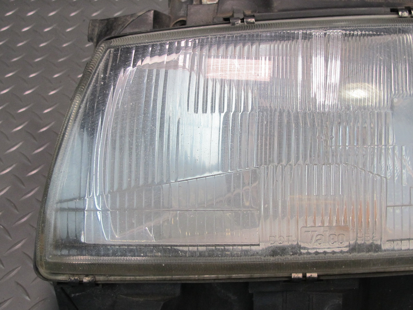 99-03 VW Eurovan T4 Front Left Halogen Headlight Lamp OEM