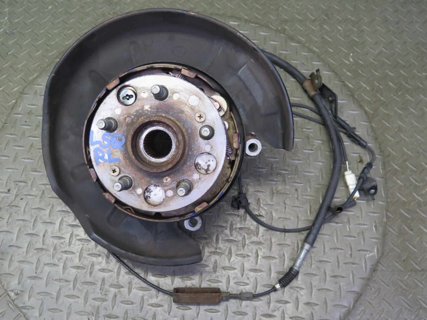 98-00 Lexus UCF20L LS400 Rear Left Spindle Knuckle Wheel Hub Bearing 102K OEM