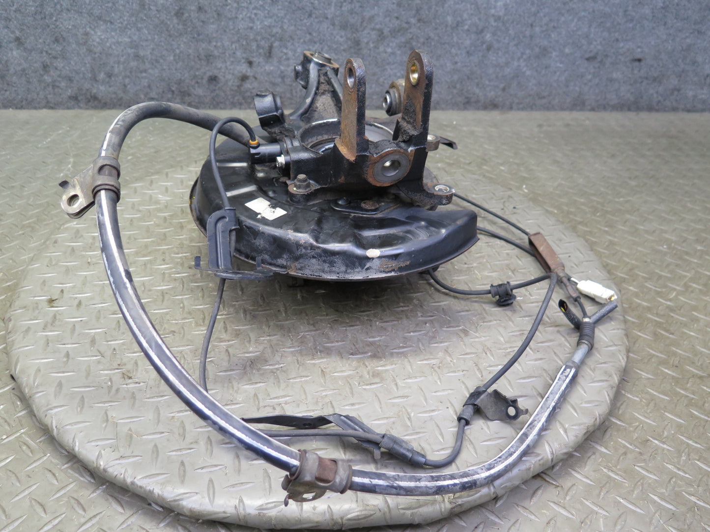 98-00 Lexus UCF20L LS400 Rear Left Spindle Knuckle Wheel Hub Bearing 102K OEM