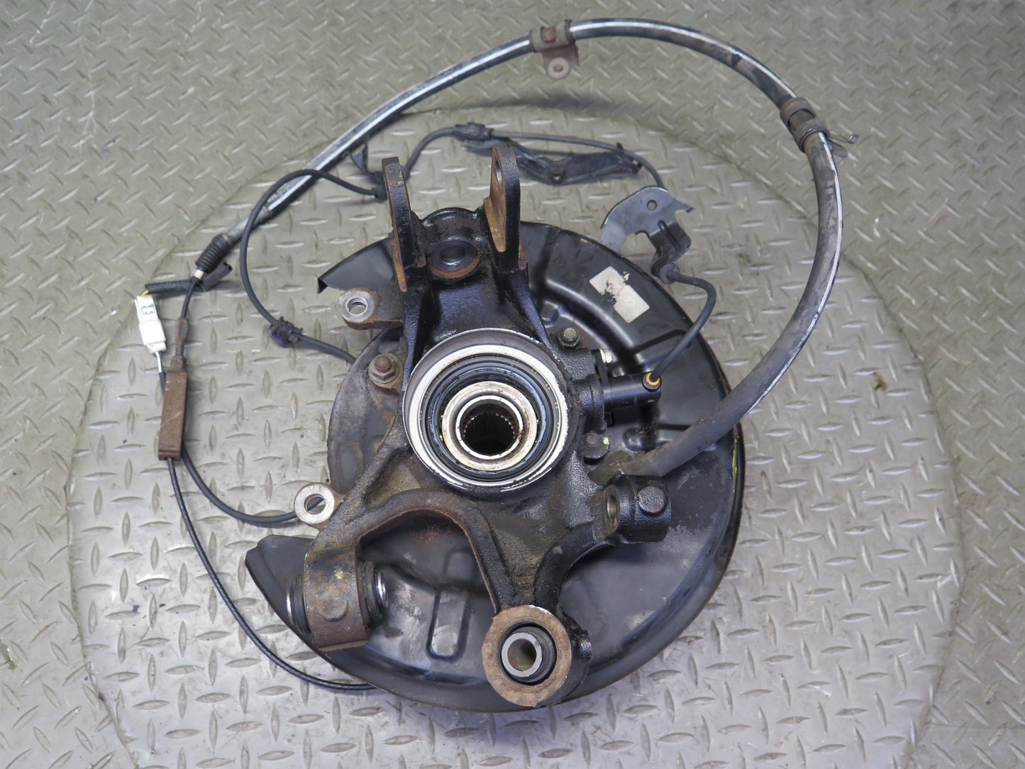 98-00 Lexus UCF20L LS400 Rear Left Spindle Knuckle Wheel Hub Bearing 102K OEM