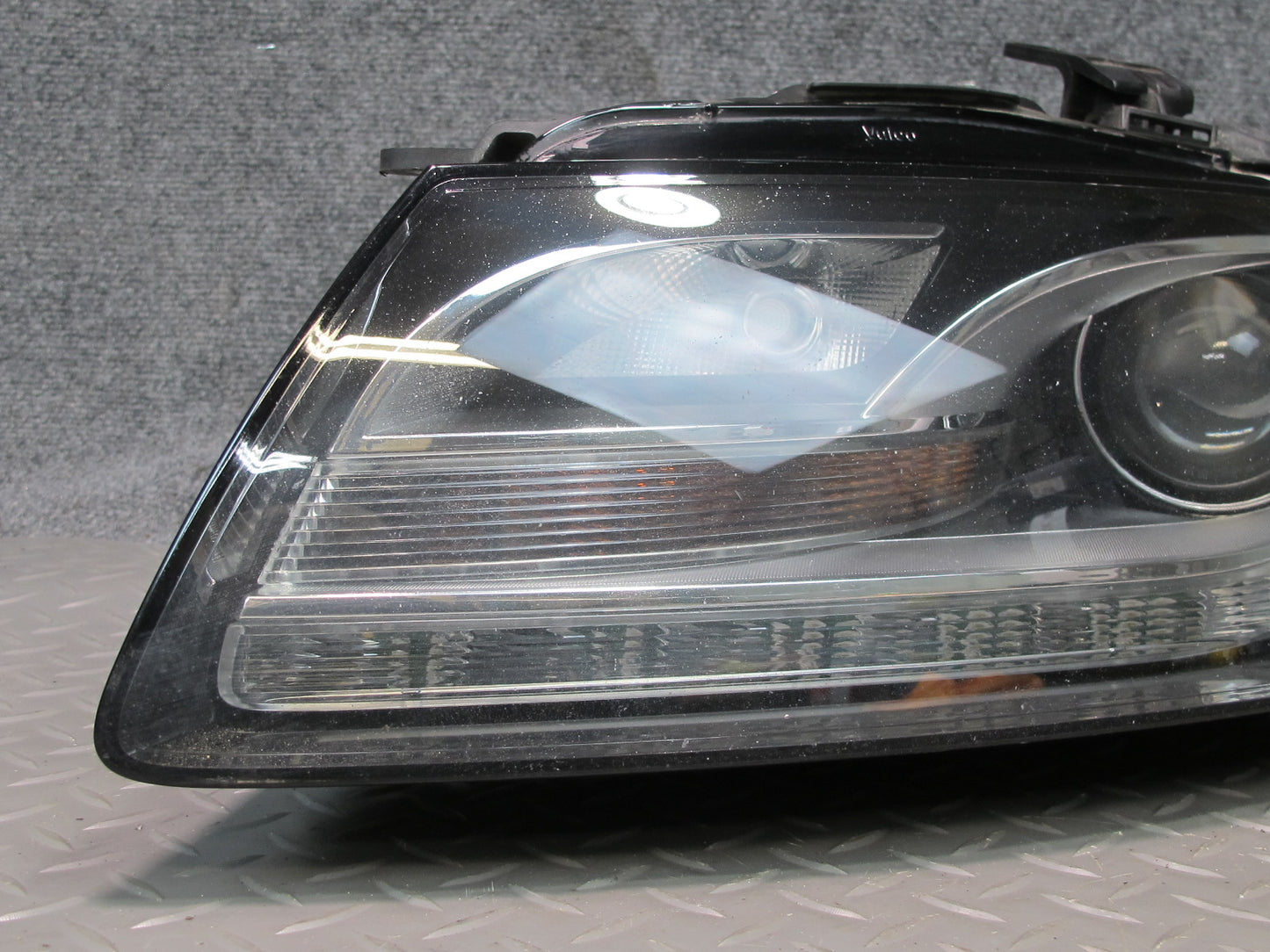 08-12 Audi 8T A5 S5 Front Left Xenon HID Headlight Lamp OEM