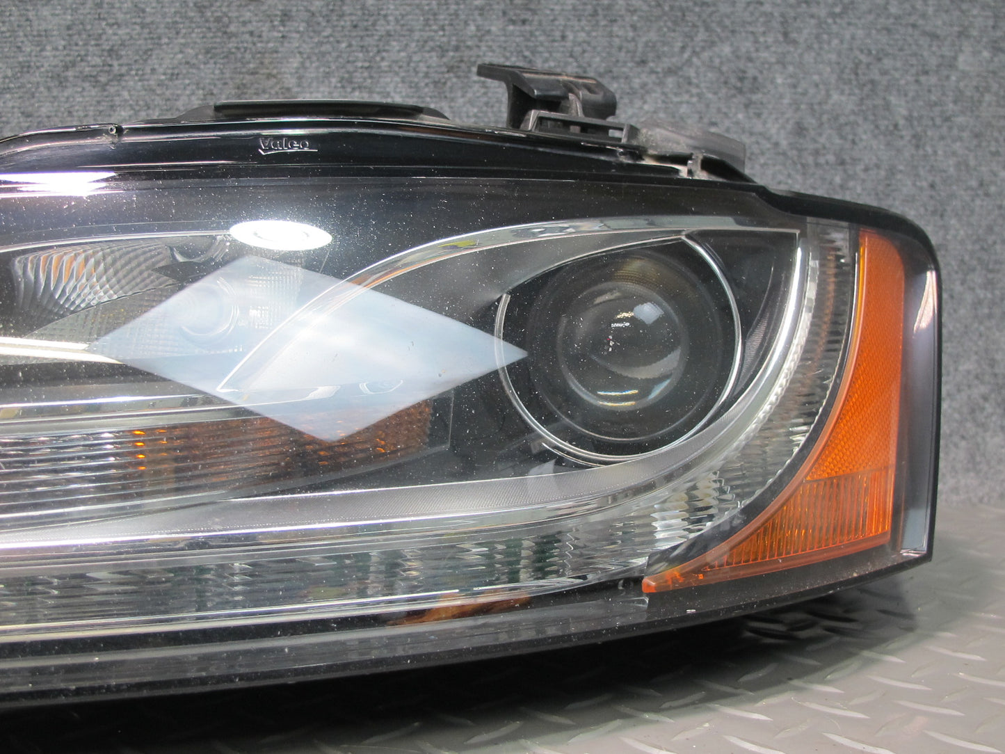 08-12 Audi 8T A5 S5 Front Left Xenon HID Headlight Lamp OEM