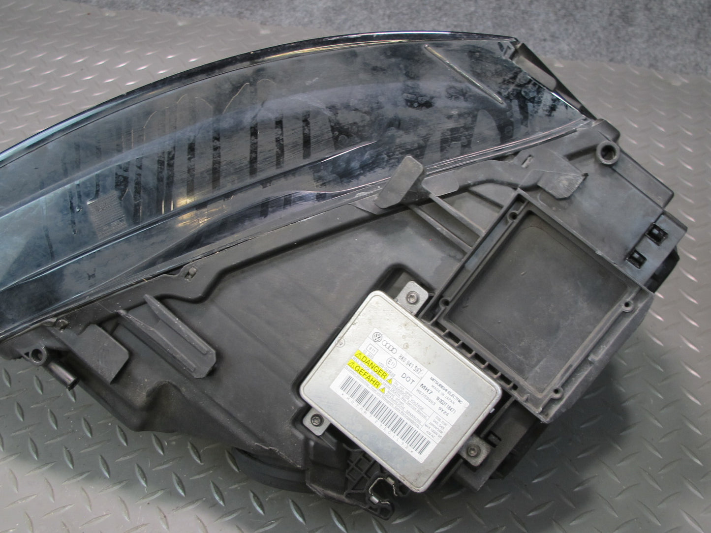 08-12 Audi 8T A5 S5 Front Left Xenon HID Headlight Lamp OEM